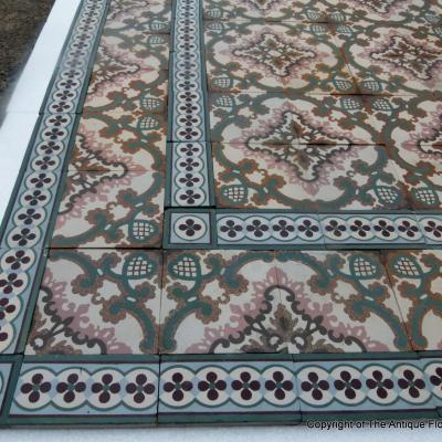 11.5m2 / 123 sq ft art nouveau ceramic floor with half size border