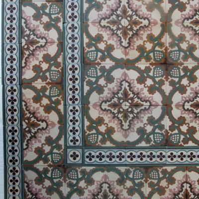 11.5m2 / 123 sq ft art nouveau ceramic floor with half size border