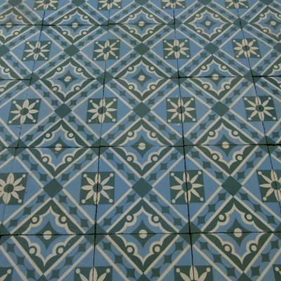 17m2 / 180 sq ft Maufroid Freres et Soeur floor with triple borders - pre 1912