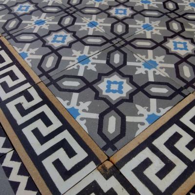 9.25m2 Maufroid Freres et Soeur ceramic floor with borders