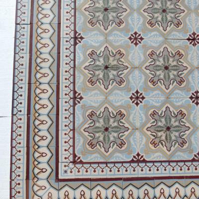 23.5m2 art nouveau French ceramic encaustic floor - early 20th century