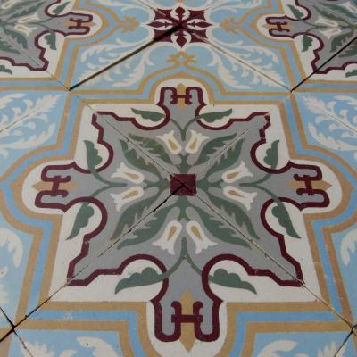 23.5m2 art nouveau French ceramic encaustic floor - early 20th century