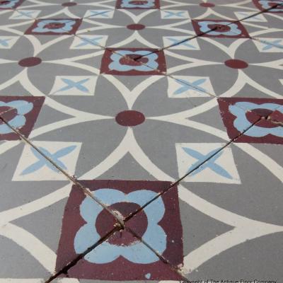 15.25m2+ / 165 sq ft Antique ceramic floor with double same size borders