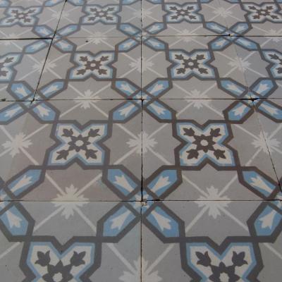 An 8.2m2+ antique ceramic floor with double and single borders