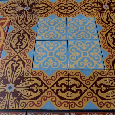 16.75m2 French ceramic floor featuring six different tiles c.1900-1930