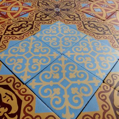 16.75m2 French ceramic floor featuring six different tiles c.1900-1930