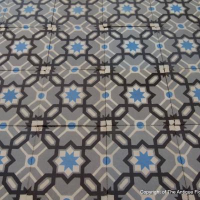 16m2 / 175 sq ft ceramic encaustic floor with half size borders