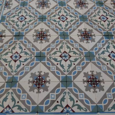 Beautifully tessellating Belgian ceramic floor with triple borders - 11.5m2 