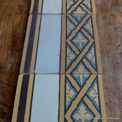 Stunning 10m2 to 12m2 antique French Sand & Cie ceramic