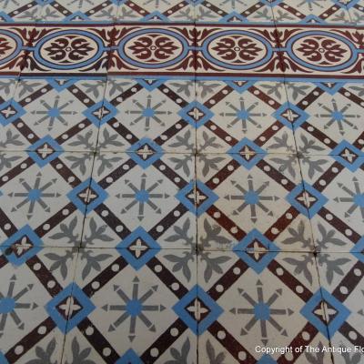 3.5m2 antique ceramic Belgian floor with same size borders