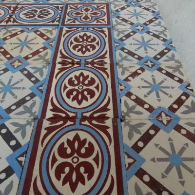 3.5m2 antique ceramic Belgian floor with same size borders