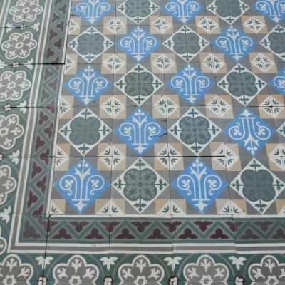 Small, 6.5m2+, Maufroid Freres et Soeur floor with a rich patina - 1879-1912