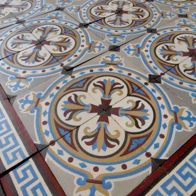 10.75m2+ / 115 sq ft antique ceramic Chimay floor with triple borders