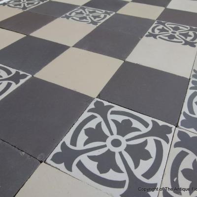 14m2+ antique French damier ceramic floor of three field tiles