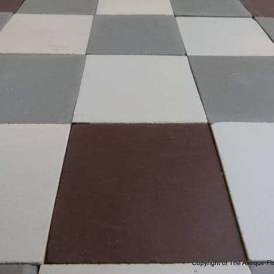 1.5m2 of St Juste damier ceramic floor tiles 