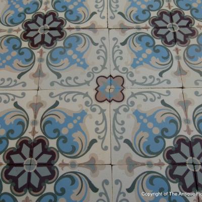11.25m2 Belgian ceramic floor with back to back borders