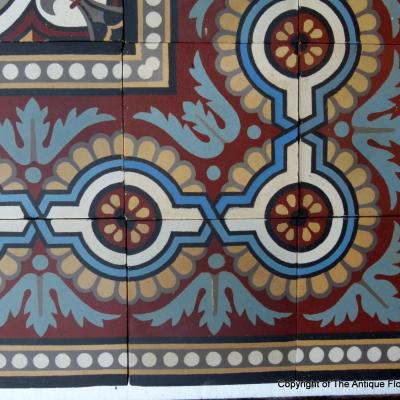 A warm and magnificently detailed Maubeuge period floor