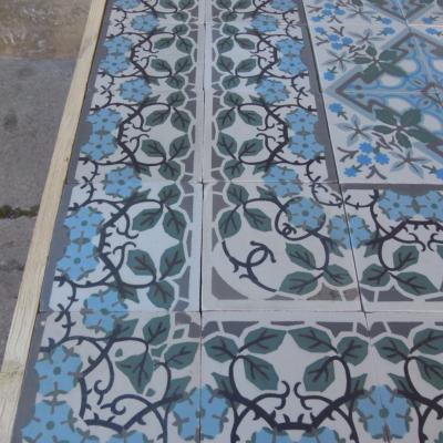 A 12.25m2 antique ceramic floor in a cool palette – early 20th century