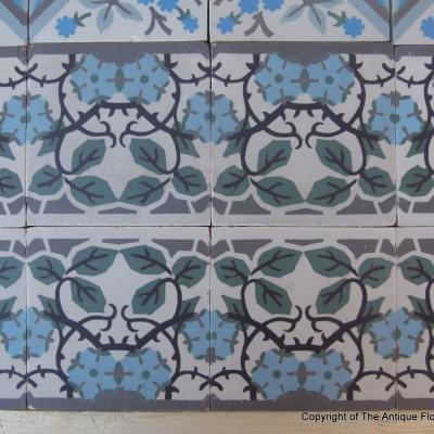 A 12.25m2 antique ceramic floor in a cool palette – early 20th century