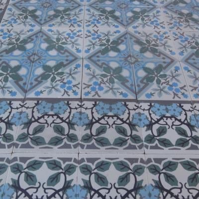 A 12.25m2 antique ceramic floor in a cool palette – early 20th century