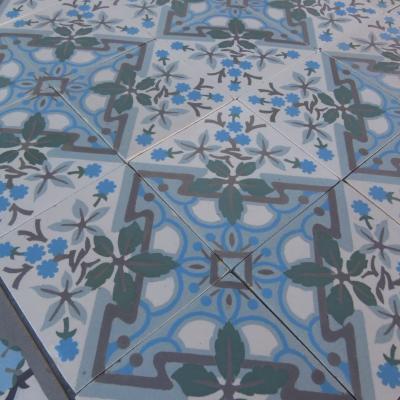 A 12.25m2 antique ceramic floor in a cool palette – early 20th century