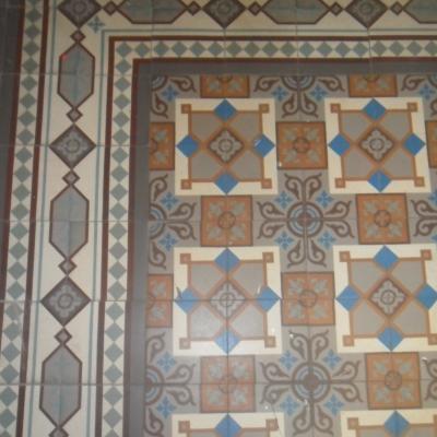 18.75m2 / 200 sq ft antique Belgian ceramic floor with double borders