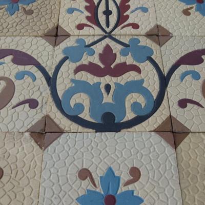 RARE – Up to 9m2 of stunning antique Sinzig tiles 1896